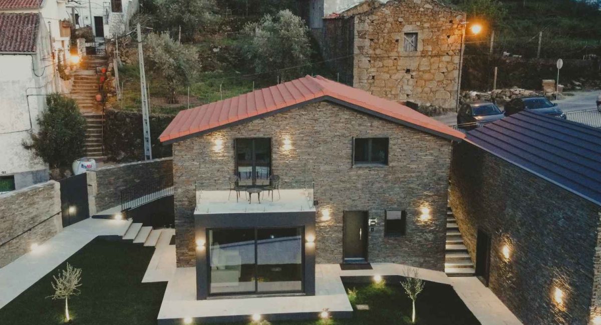 alojamento combarão da serra - empreendimento turístico, localizada em cortes do meio na serra da estrela